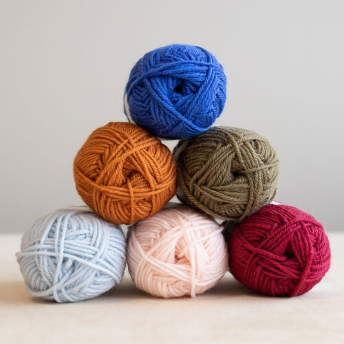 Peer Gynt & Peer Gynt Petite Knit - ca 91 m / 50 gr, 100 % Norsk ull