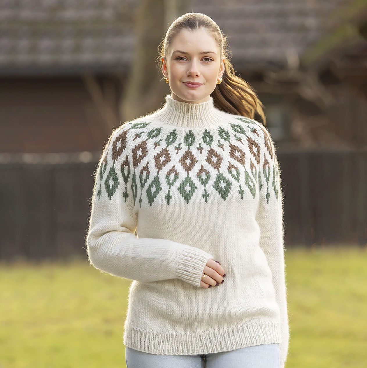 Materialkit: 2502-11b ”Runde” – Damtröja i mjuk Viking Wool - Bild 2