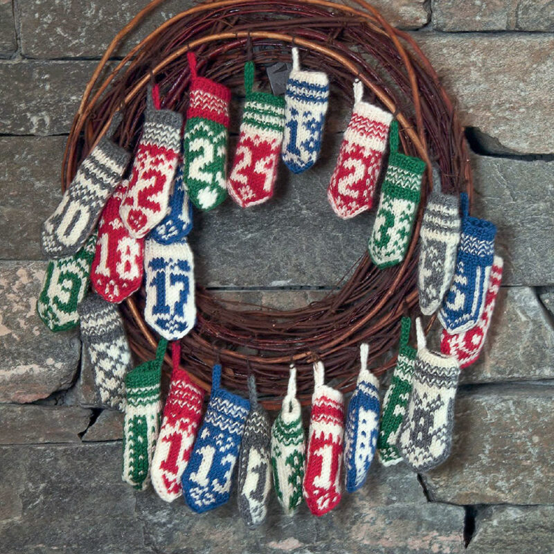 235-01 Adventskalender till Jul - Julvantar