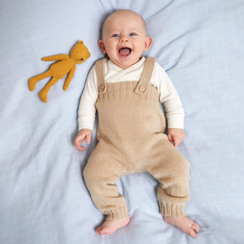 Babykläder - Marion byxa i babygarn. 100% merinoull från Rauma Garn