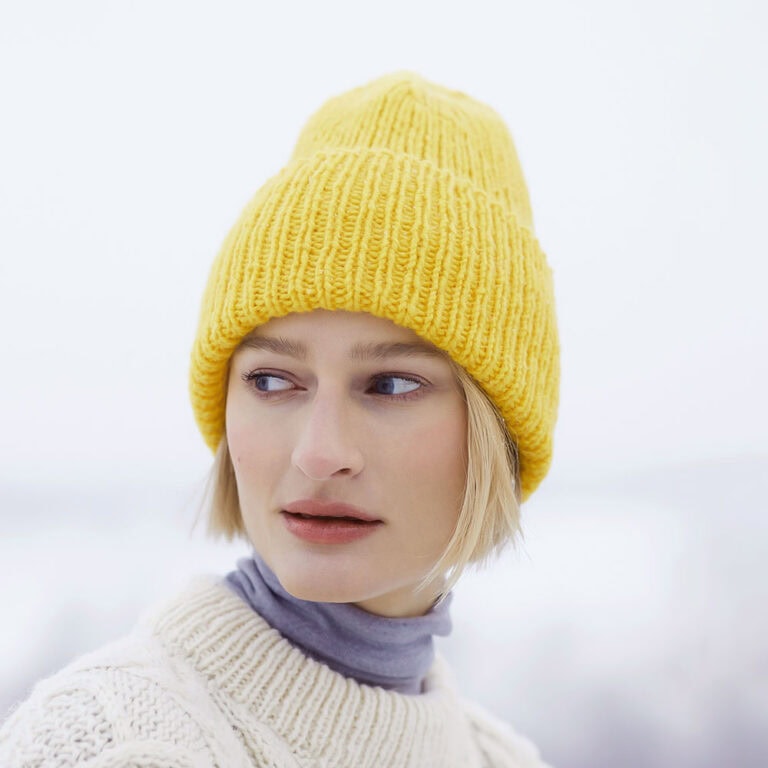 425-4 Billie ribbelue og votter - Mössa och vantar i Fivel från Rauma