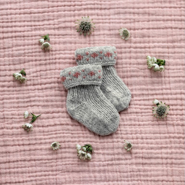 279-6 Varde babysockar i mjukt Lammullsgarn