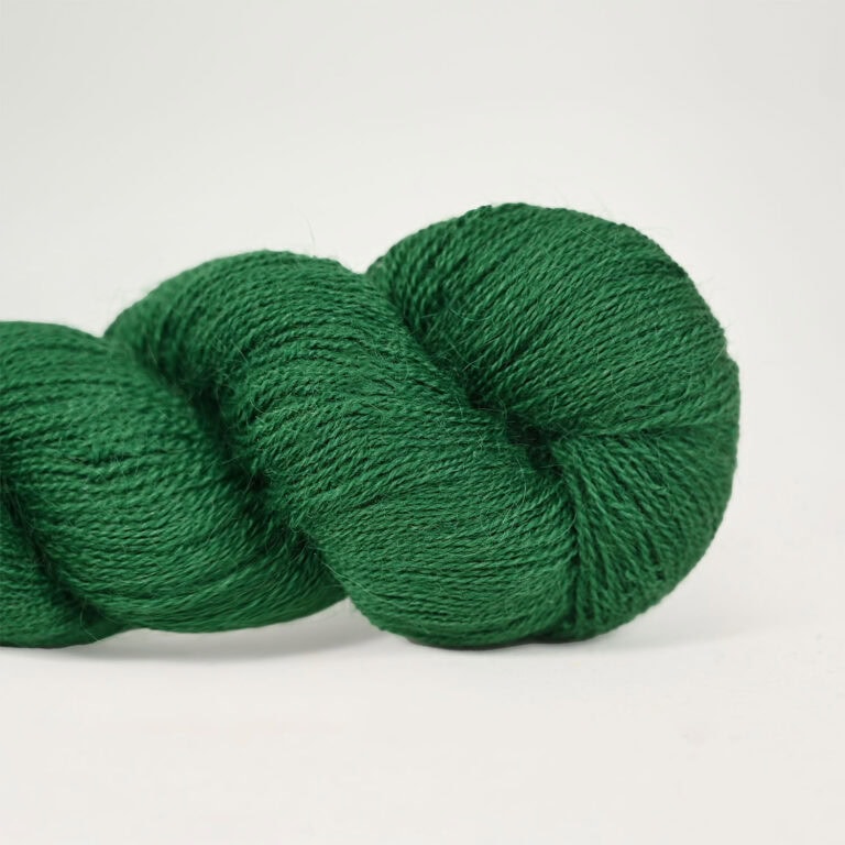 Röros brodérgarn / vävgarn, 500 m/100 gr, 100% norsk ull, NM 10/2 - 384 Grön