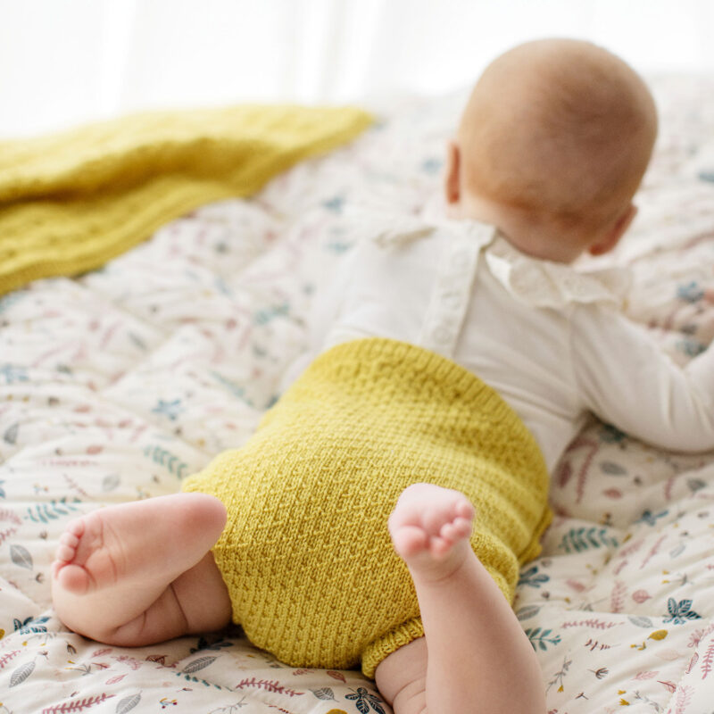 272R-1-Kortbyxa / trosor i babygarn eller pandora från Rauma garn