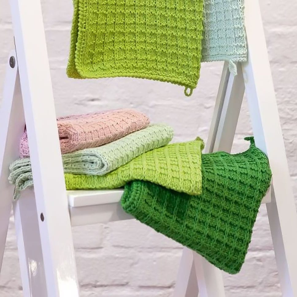 93-1412 Handduk och tvättlapp med våffelmönstrad-struktur