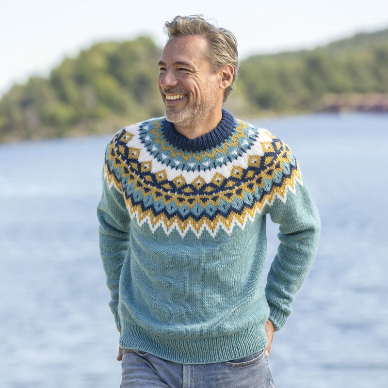 2329-1b Kraft – mönsterstickad herrtröja