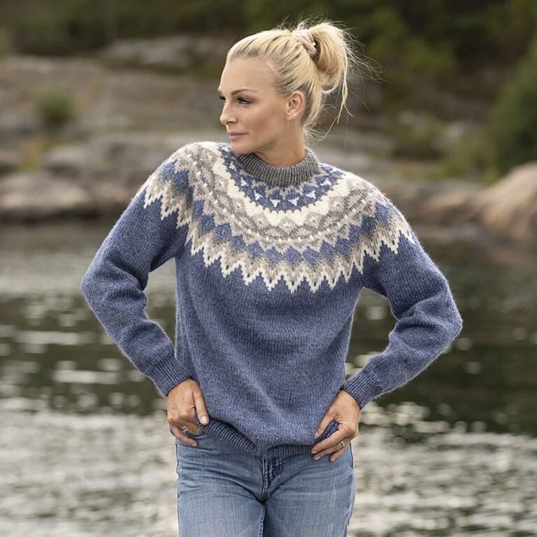 2329-1g Kraft – mönsterstickad tröja