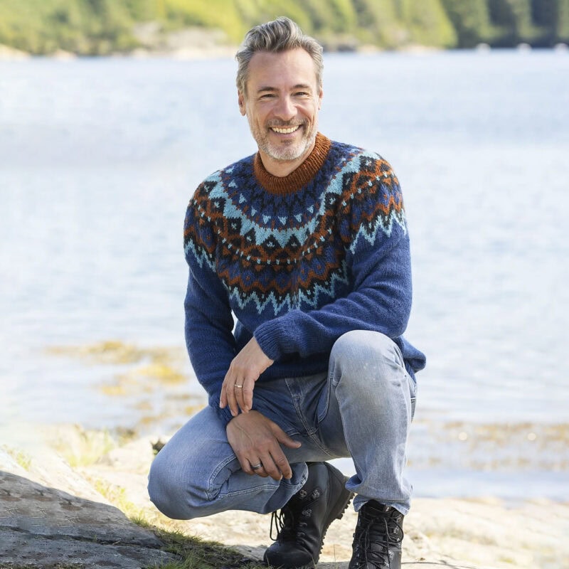 2329-1h Kraft – mönsterstickad tröja