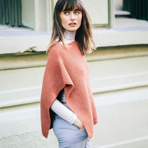 1713-13 Poncho i garnet Mini Alpakka